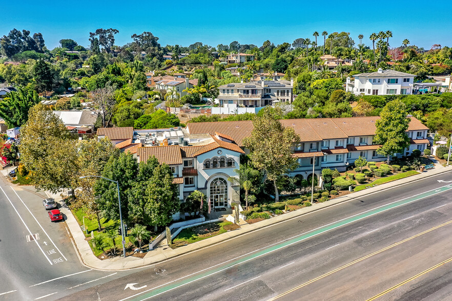 Primary Photo - Azure Point at Encinitas