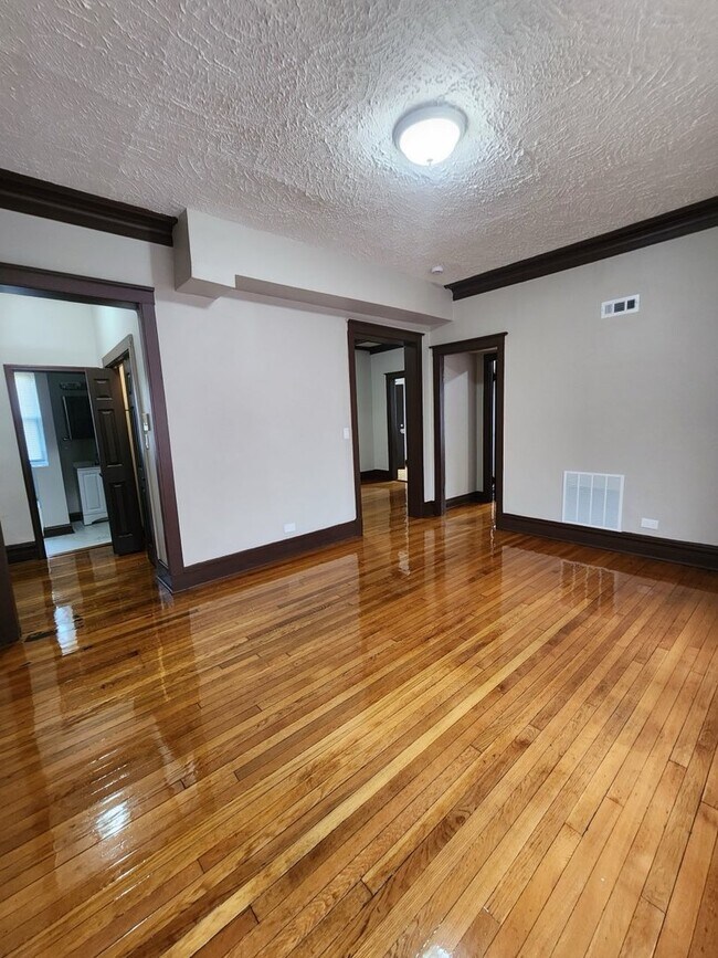 Building Photo - 3540 W Jackson Blvd