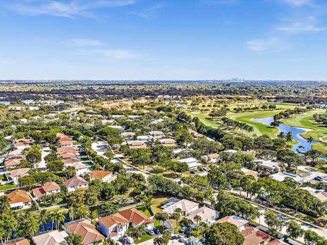 Building Photo - 13400 NW 5th Ct