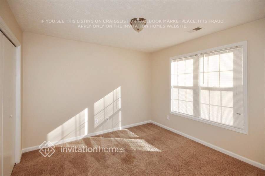 Building Photo - 2314 Kissing Tree Ln SE