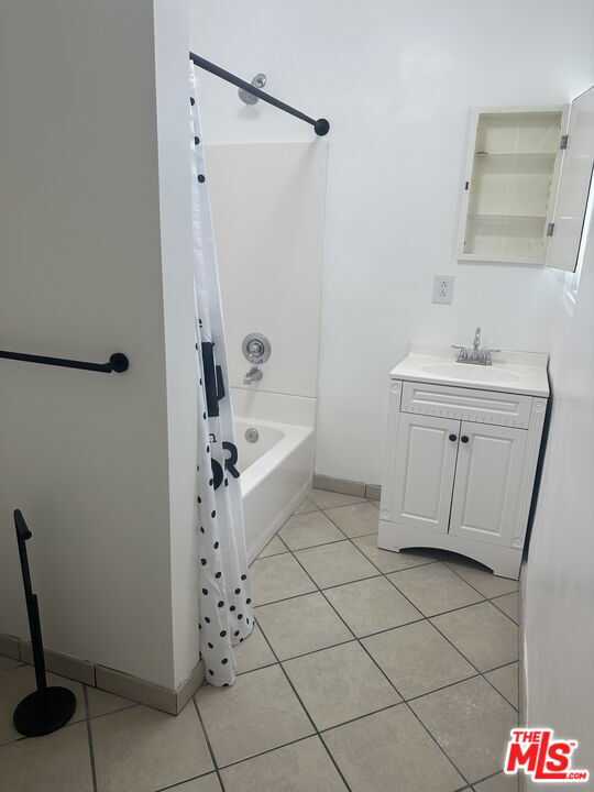 Building Photo - 1450 S Wooster St