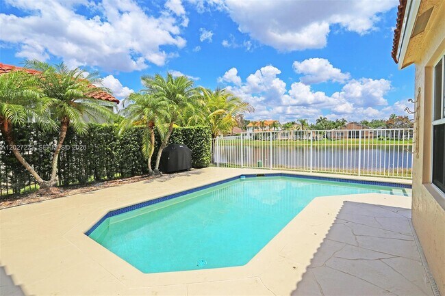 Building Photo - 873 Sand Creek Cir