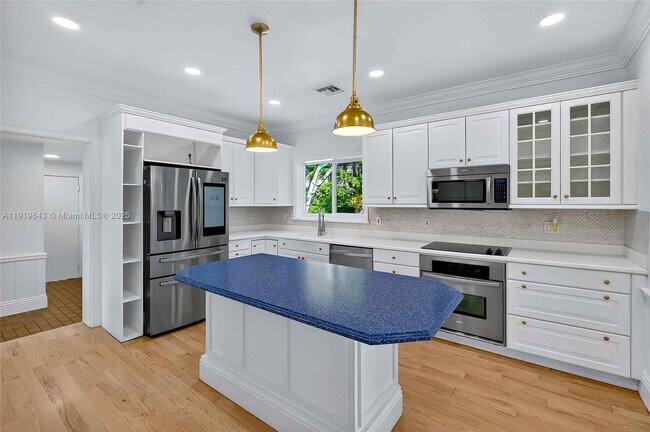 Building Photo - 6731 SW 138th St