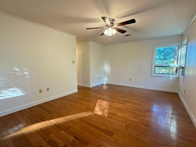 Building Photo - 5 Bed 3 Bath Home in Ruston