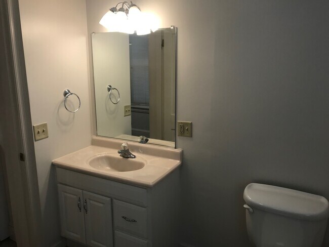 Bathroom - 616 Linden St