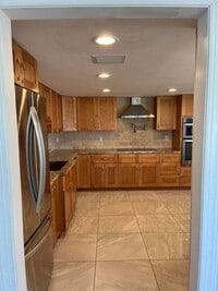 Building Photo - 155 Yacht Club Dr