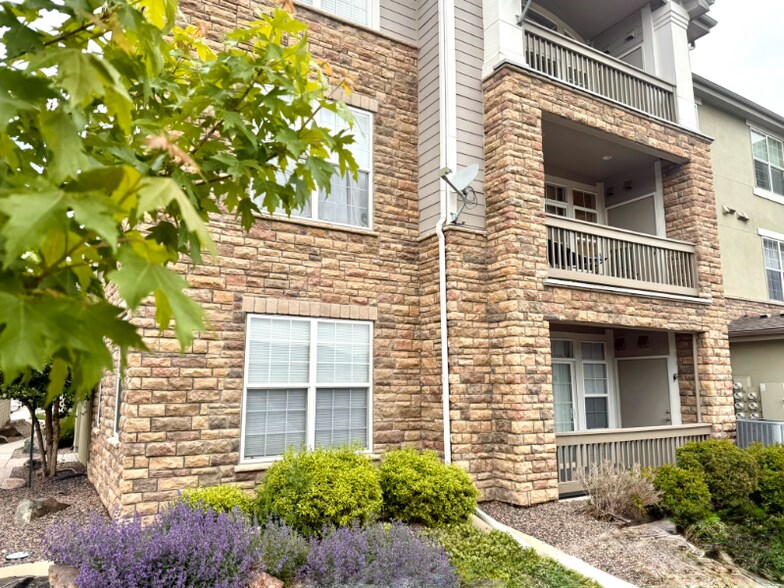 Building Photo - 1575 Olympia Cir
