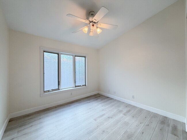 Building Photo - 6315 Blossom Ln