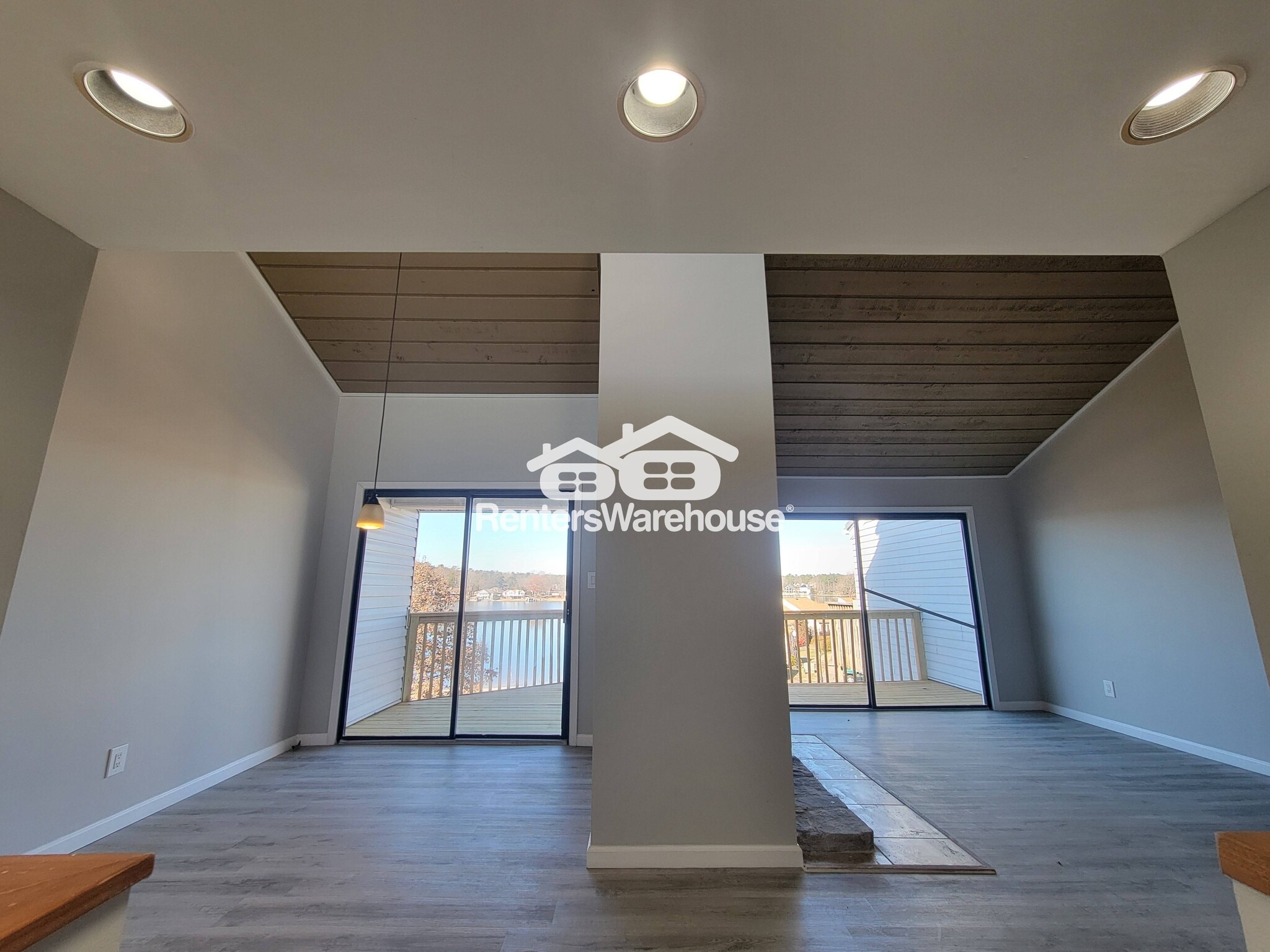 Building Photo - 269 Clearview Ct