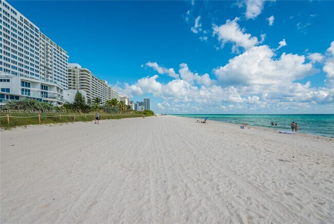 Building Photo - 5555 Collins Ave