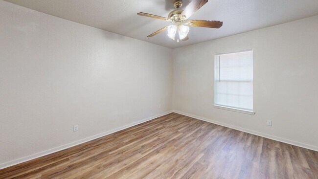 Building Photo - 3802 Pecos Dr