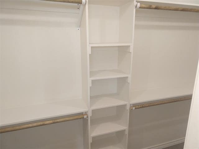 Building Photo - 6401 Brookglen Dr