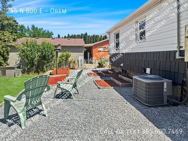 Building Photo - 245 N 800 E