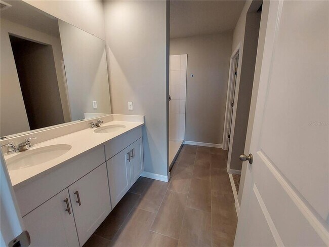 Building Photo - 3256 Fresno Pl