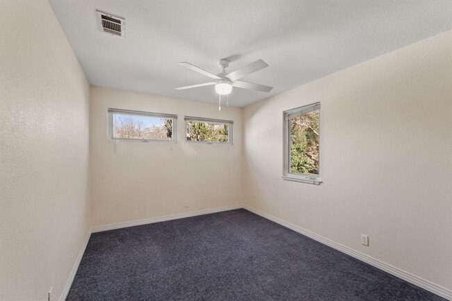 Building Photo - 3309 Westhill Dr