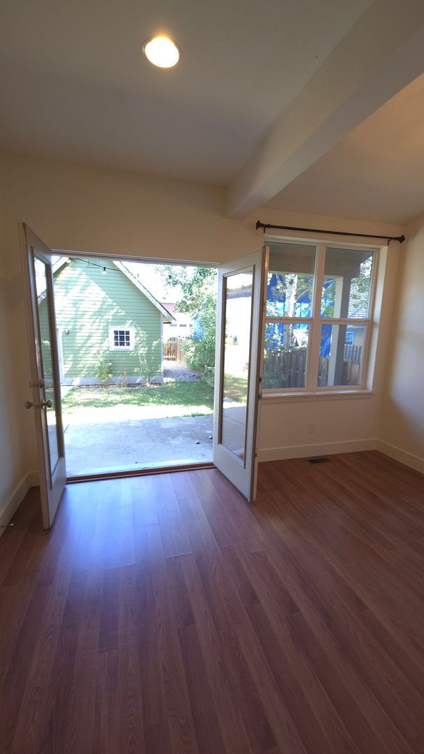 Building Photo - 4251COV