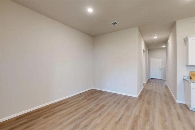 Building Photo - 409 Forsyth Dr