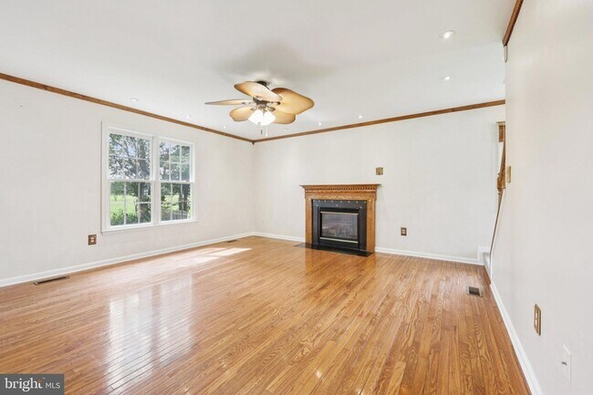 Building Photo - 11607 River Meadows Way