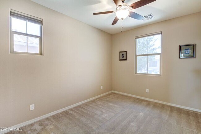Building Photo - 40876 W Tamara Ln