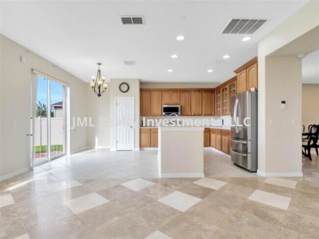 Building Photo - 5 bedroom 3.5 bath home in Stevens Plantat...