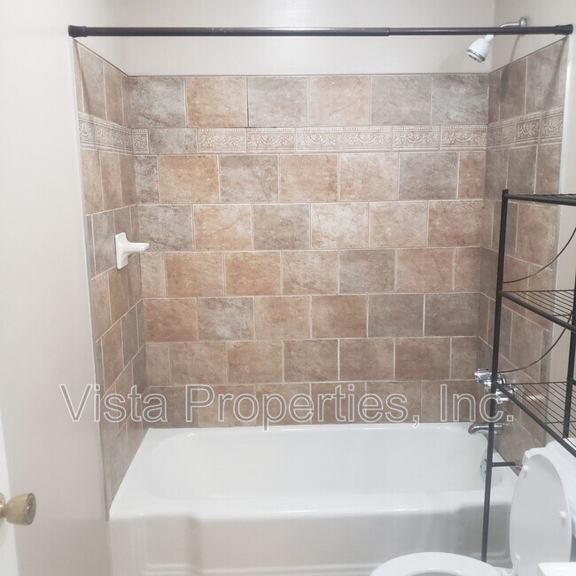 Building Photo - 4608 Aral Dr