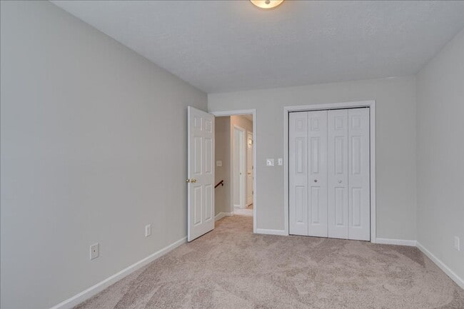 Building Photo - 412 Trestle Ln