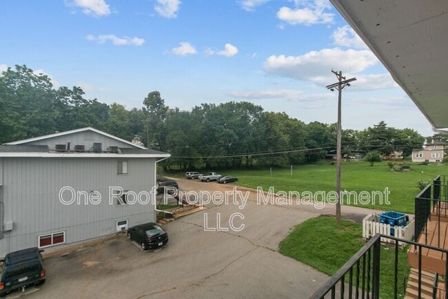 Building Photo - 642 N 31 St