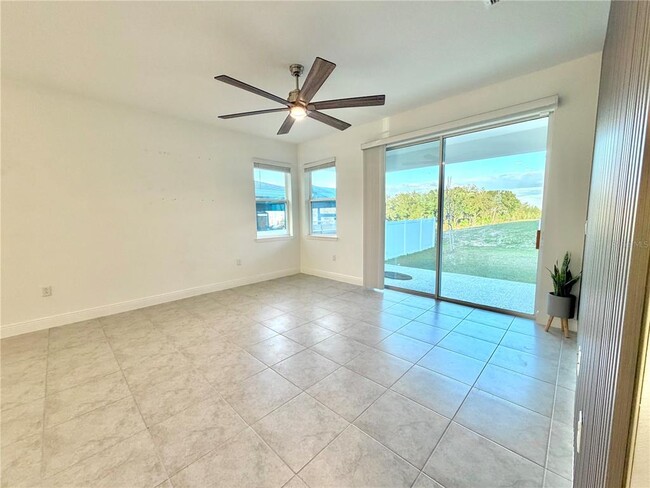 Building Photo - 2104 Axel St