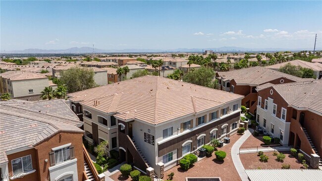 Building Photo - 9303 Gilcrease Ave