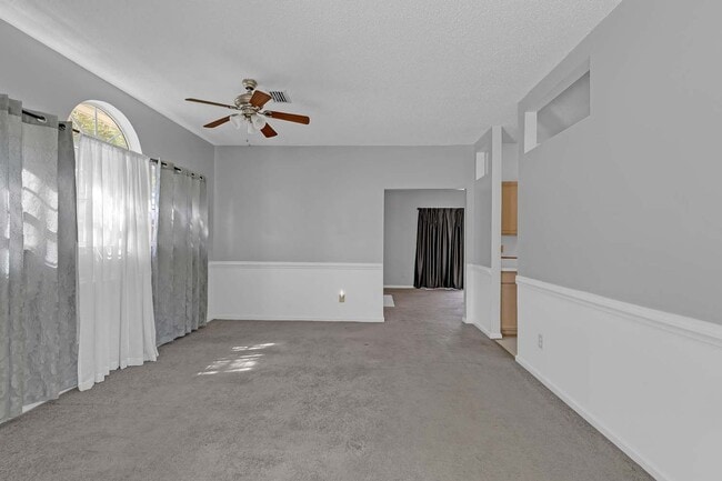 Building Photo - Call Sabrina Thomas Office at 757-767-0767...