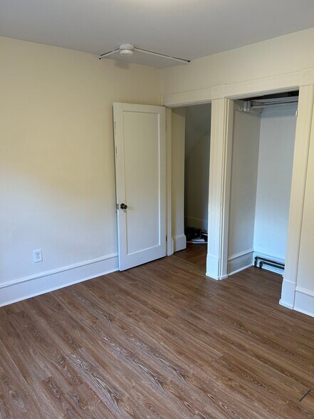 Building Photo - 165 N Willard St