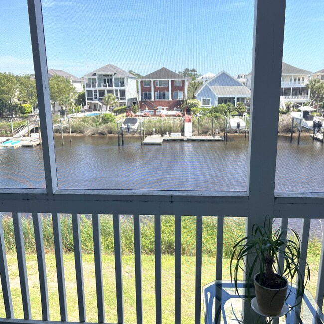 Building Photo - 4530 N Plantation Harbour Dr
