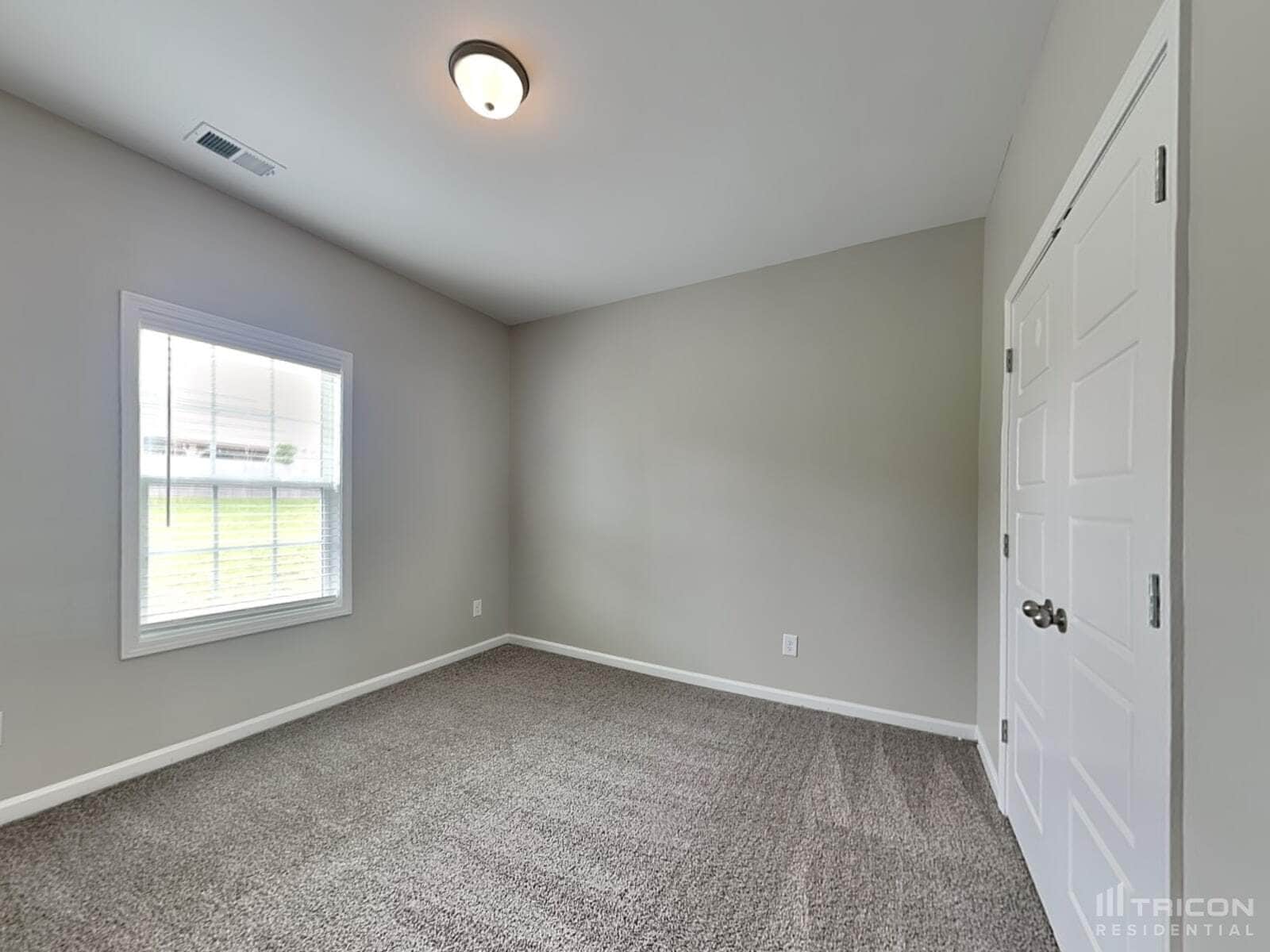 Building Photo - 824 Ellyson Dr