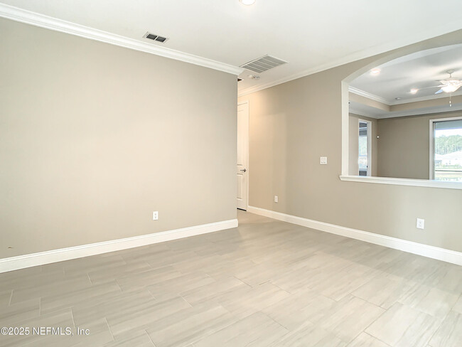 Building Photo - 380 Brybar Dr