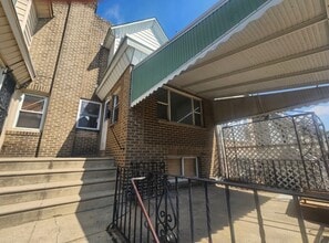 Building Photo - 6737 Guyer Ave