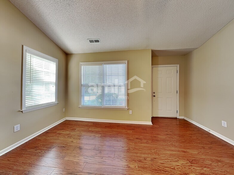 Building Photo - 1795 Pebble Run Ln