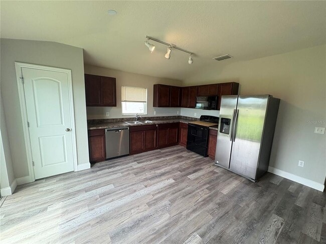 Building Photo - 4167 Sand Ridge Blvd