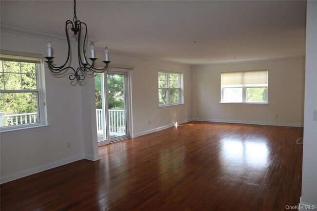 Building Photo - 140 Winding Ridge Rd