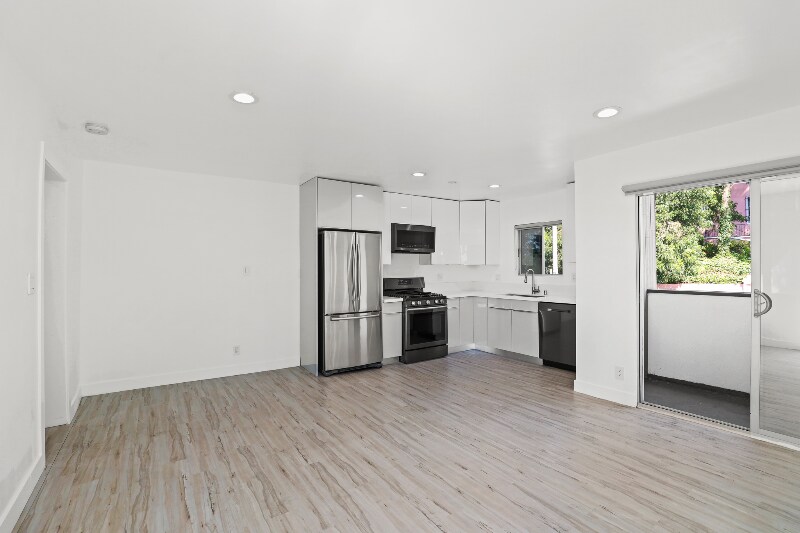 Building Photo - 249 S Coronado St