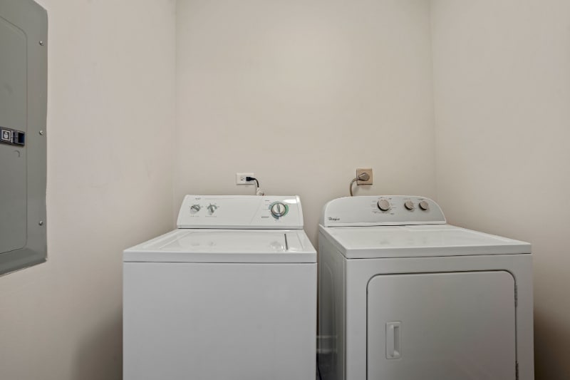 Building Photo - 1289 S Michigan Ave