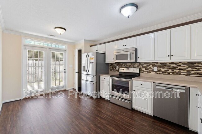 Building Photo - 429 Snead Way