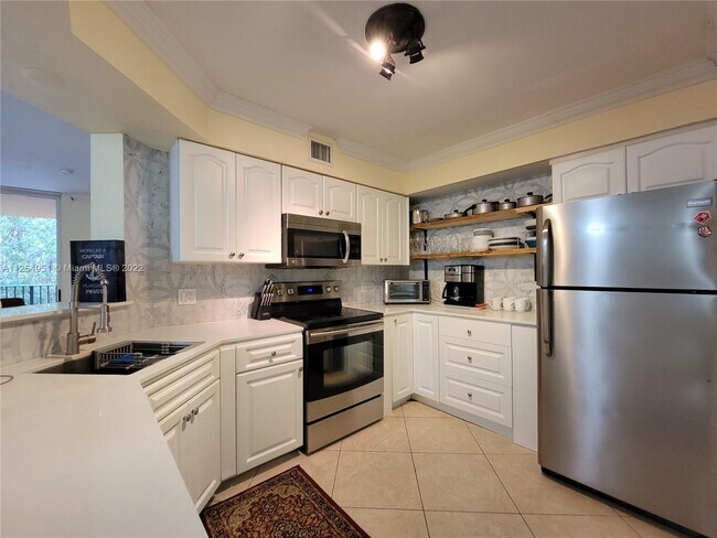 Building Photo - 400 Scotia Dr