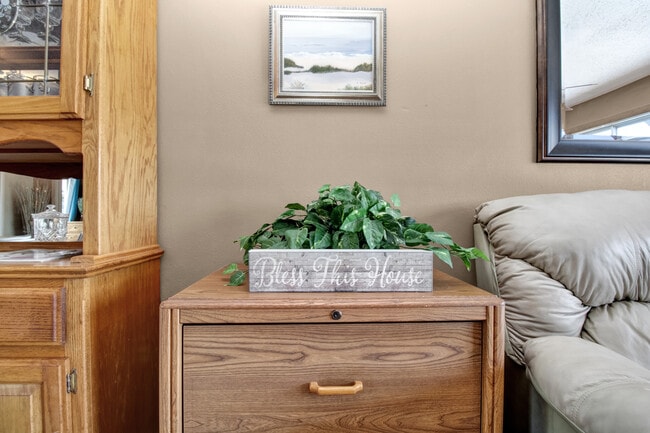 Building Photo - 4274 Gillot Blvd