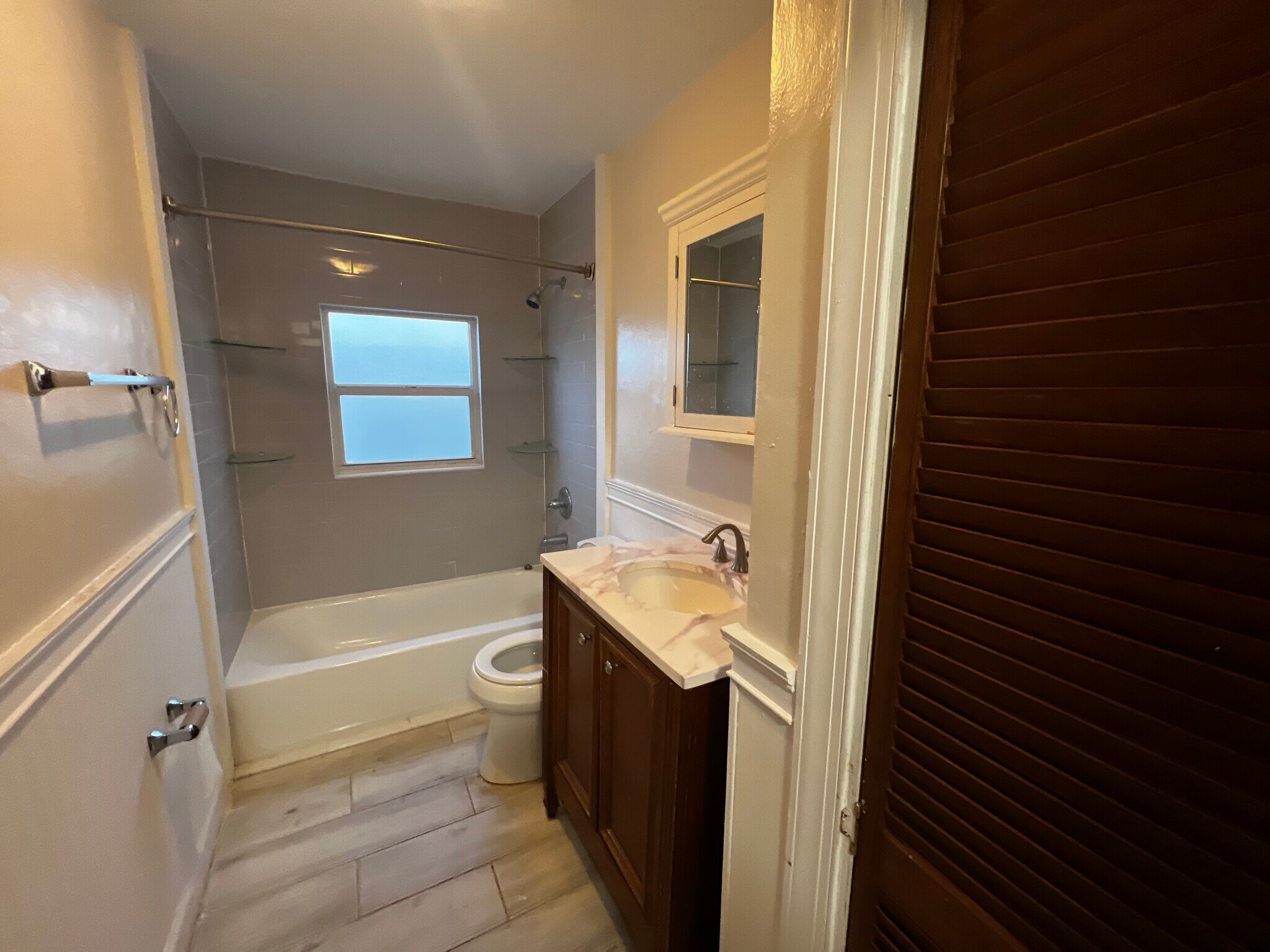 Building Photo - 3730 3rd Ave N