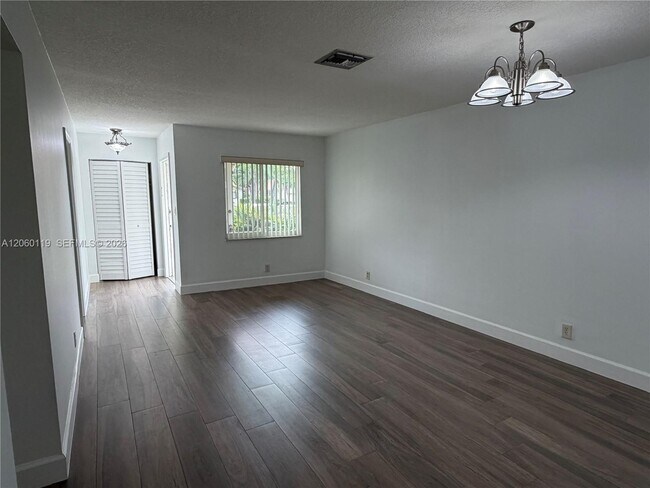 Building Photo - 4171 NW 110th Ave