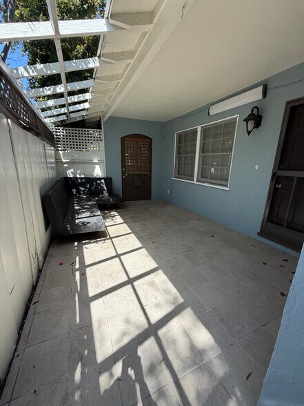 Building Photo - 129 Stonehaven Way