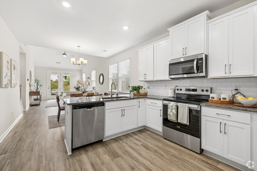 The Willow - 3BR, 2.5BA - 1,693SF - Kitchen - Hart Townes