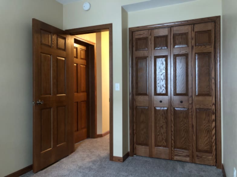 Building Photo - 221 E 1st St