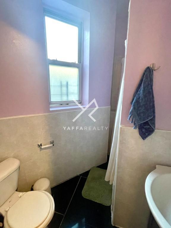 Building Photo - 4 bedroom in BROOKLYN NY 11216