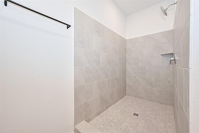 Building Photo - 26615 Coast Redwood Dr